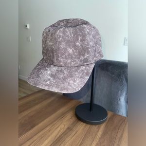 Lululemon Men’s Hat *Heathered Grey*